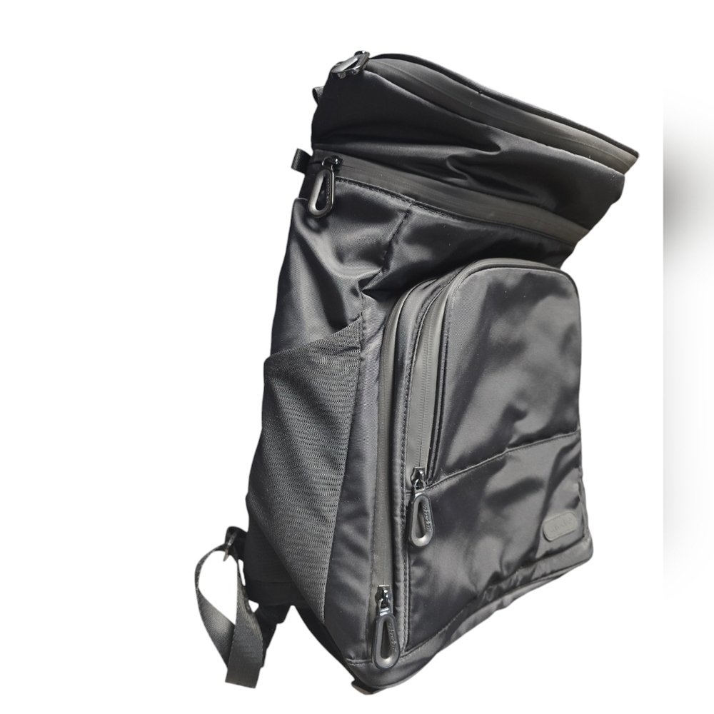 CABOODLES MVP Beauty Backpack - Active by Simone Biles - Picture 5 of 12